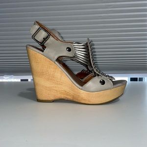 Steve Madden Tuscan Silver Wood Wedges